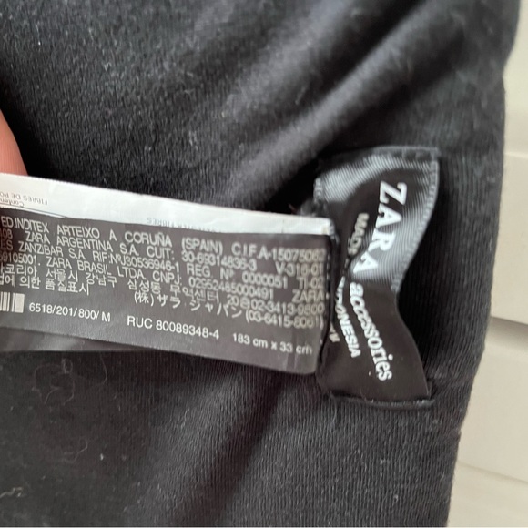 Zara double sided scarf with chrome buckle - Picture 7 of 7